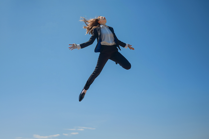 Droom vrouw in kabelbaan